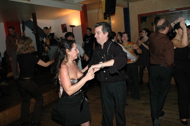 min 2006 12 05 latino 102